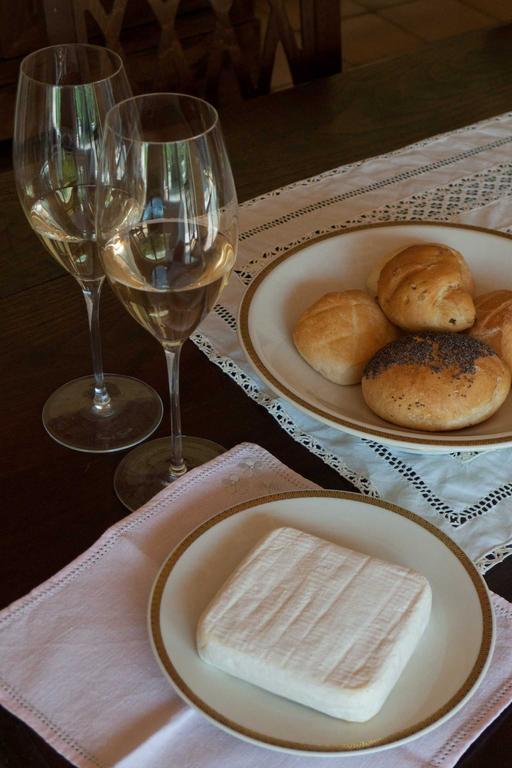 Farm stay La Giribaldina Winery & Farmhouse Calamandrana