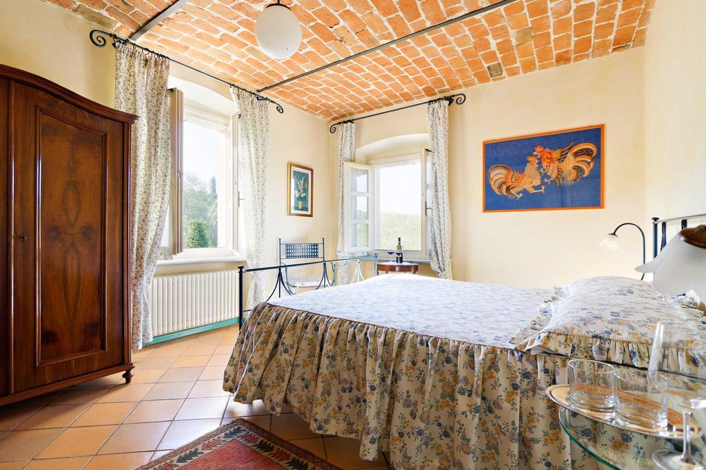 Farm stay La Giribaldina Winery & Farmhouse *